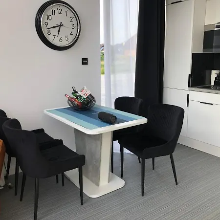 Summer House-nowoczesne Z Jacuzzi I Ladowarka Do Samochodu Wrzosowo (Kamien)