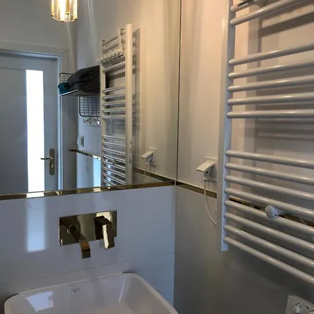 Дом отдыха Summer House-nowoczesne Z Jacuzzi I Ladowarka Do Samochodu Wrzosowo (Kamien)