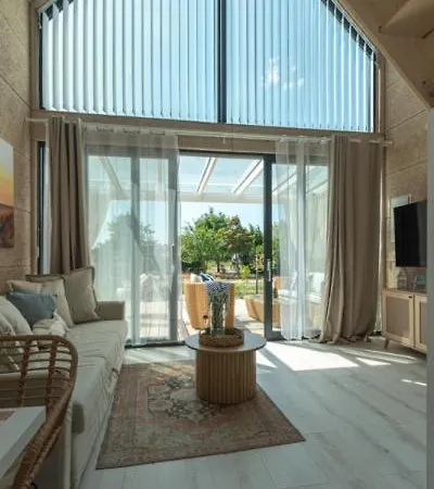 Дом отдыха Summer House-nowoczesne Z Jacuzzi I Ladowarka Do Samochodu Wrzosowo (Kamien)