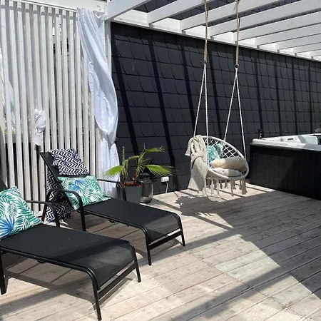 Summer House-nowoczesne Z Jacuzzi I Ladowarka Do Samochodu Дом отдыха Wrzosowo (Kamien)