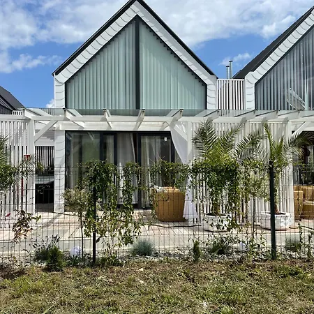 Summer House-nowoczesne Z Jacuzzi I Ladowarka Do Samochodu Wrzosowo (Kamien)