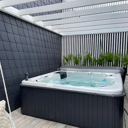 Summer House-nowoczesne Z Jacuzzi I Ladowarka Do Samochodu