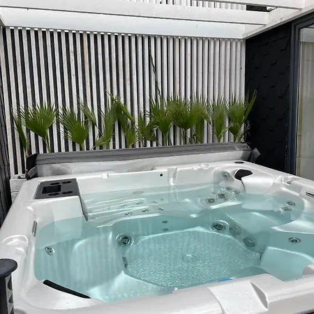 Nyaraló Summer House-nowoczesne Z Jacuzzi I Ladowarka Do Samochodu