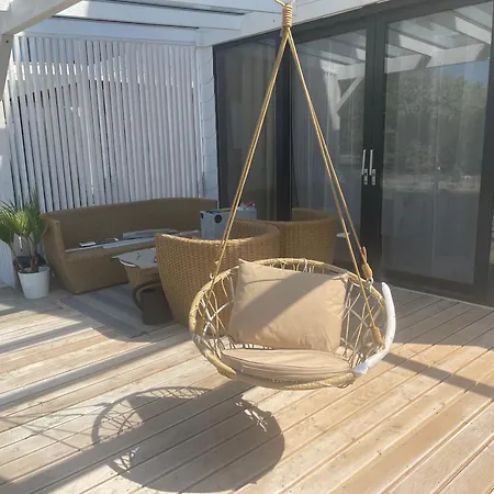 Summer House-nowoczesne Z Jacuzzi I Ladowarka Do Samochodu