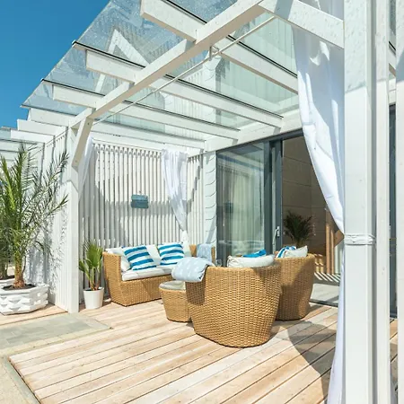 Summer House-nowoczesne Z Jacuzzi I Ladowarka Do Samochodu Wrzosowo (Kamien)