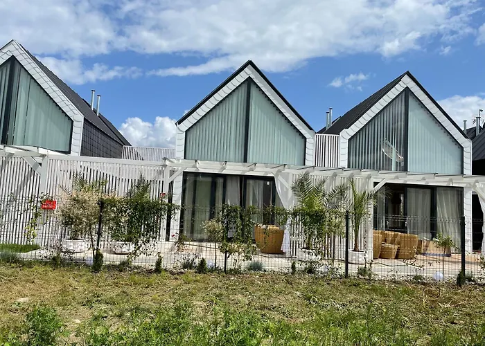 Summer House-nowoczesne Z Jacuzzi I Ladowarka Do Samochodu Wrzosowo (Kamien)