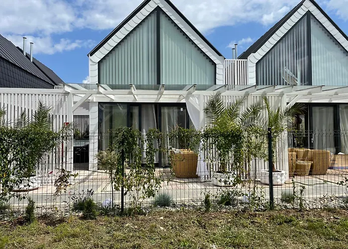 Summer House-nowoczesne Z Jacuzzi I Ladowarka Do Samochodu Wrzosowo (Kamien)