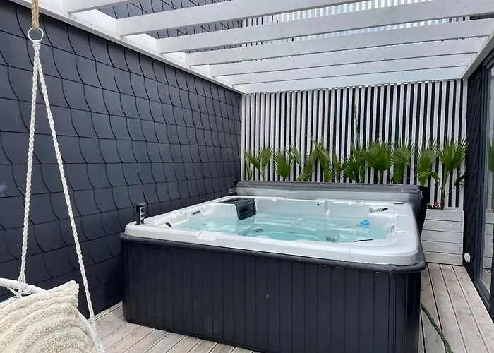 Summer House-nowoczesne Z Jacuzzi I Ladowarka Do Samochodu